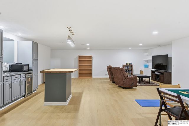 20908 Camden Avenue, Elkhorn, NE 68022