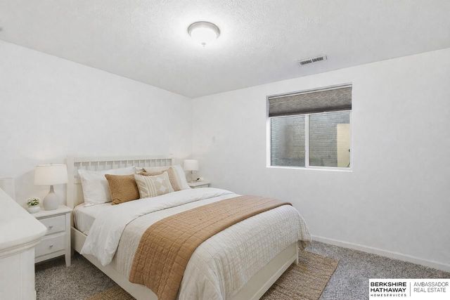 20908 Camden Avenue, Elkhorn, NE 68022