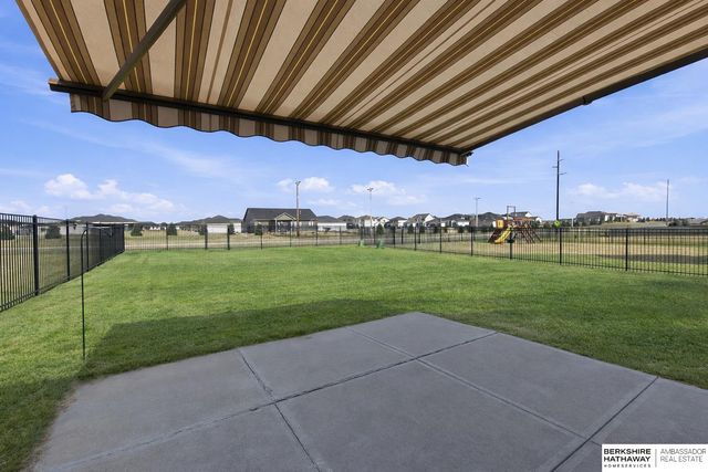 20908 Camden Avenue, Elkhorn, NE 68022