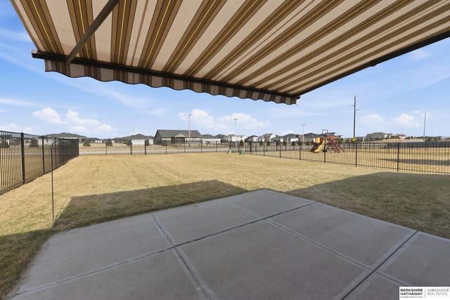 20908 Camden Avenue, Elkhorn, NE 68022