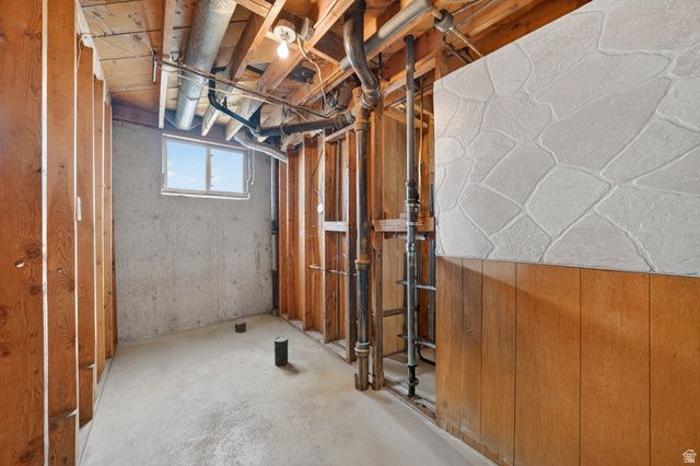 1562 W 4505 S, Taylorsville, UT 84123