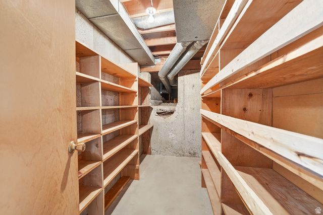 1562 W 4505 S, Taylorsville, UT 84123