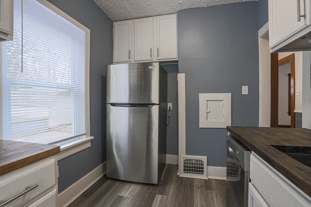 111 LOCUST LODGE Avenue, Council Bluffs, IA 51503