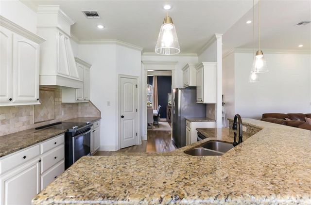 1214 Rue Blakeney Drive, Lake Charles, LA 70611