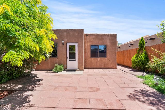 1452 Clark Road, Santa Fe, NM 87507
