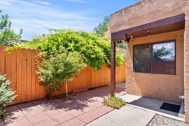 1452 Clark Road, Santa Fe, NM 87507