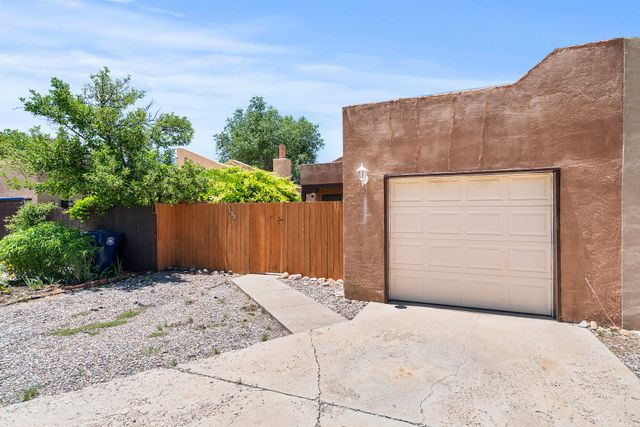 1452 Clark Road, Santa Fe, NM 87507