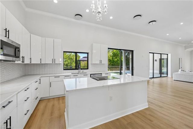 15701 Chatfield DR, Fort Myers, FL 33908