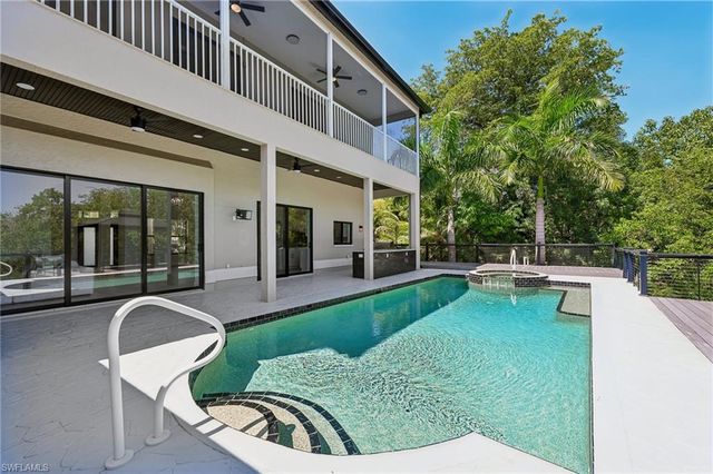 15701 Chatfield DR, Fort Myers, FL 33908
