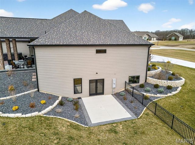 310 Lakeland Court, Defiance, MO 63341