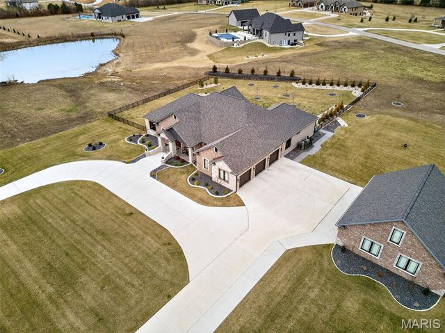 310 Lakeland Court, Defiance, MO 63341