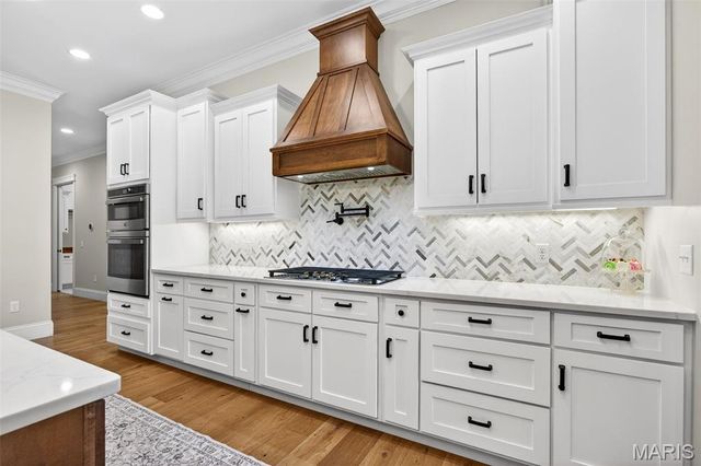 310 Lakeland Court, Defiance, MO 63341