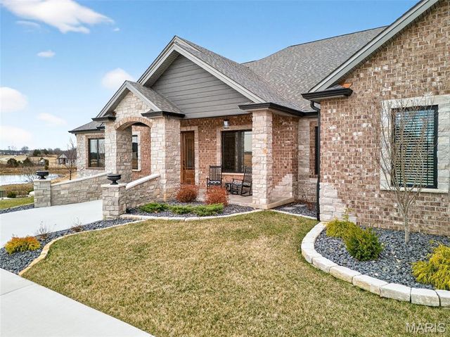 310 Lakeland Court, Defiance, MO 63341