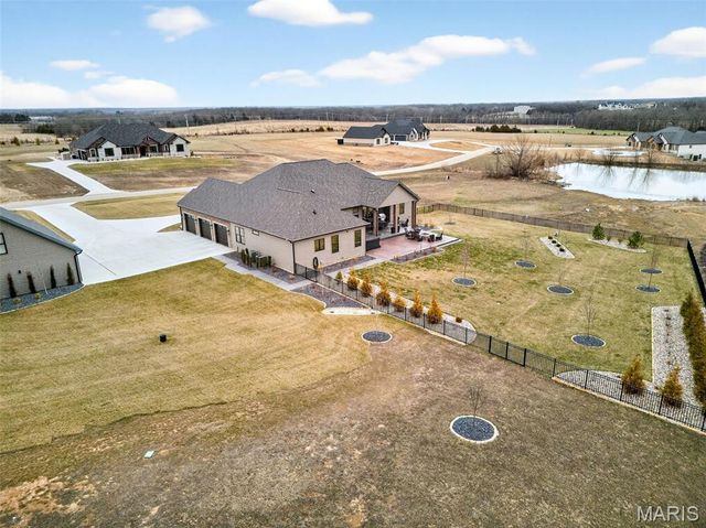 310 Lakeland Court, Defiance, MO 63341