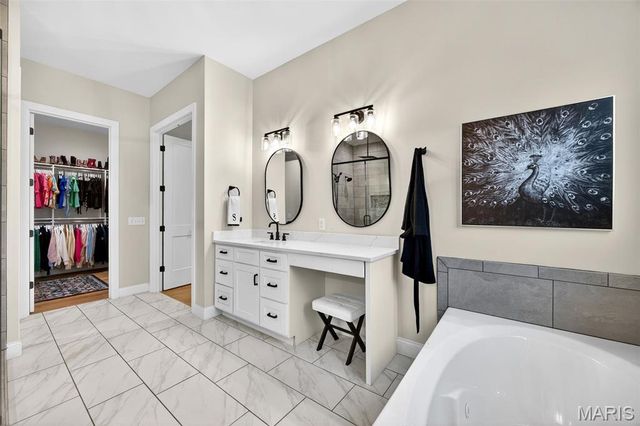 310 Lakeland Court, Defiance, MO 63341