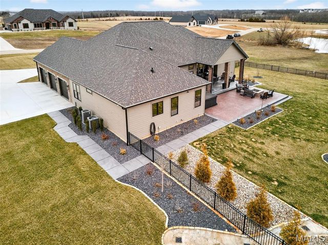 310 Lakeland Court, Defiance, MO 63341