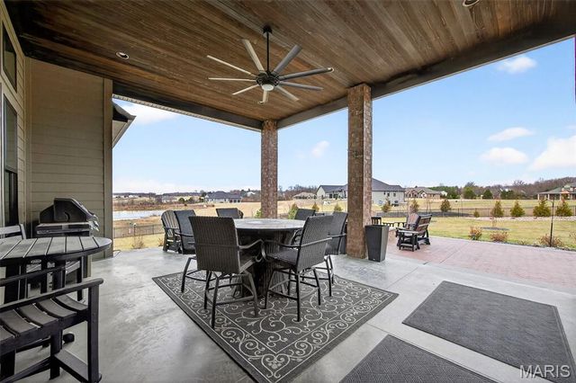 310 Lakeland Court, Defiance, MO 63341