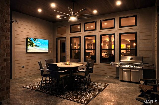 310 Lakeland Court, Defiance, MO 63341