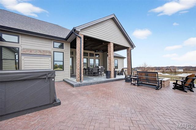 310 Lakeland Court, Defiance, MO 63341