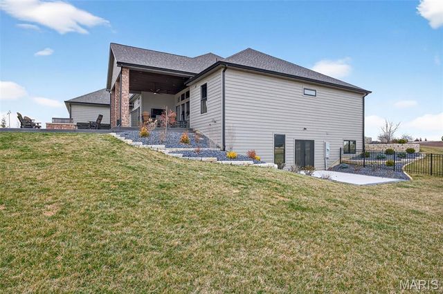 310 Lakeland Court, Defiance, MO 63341