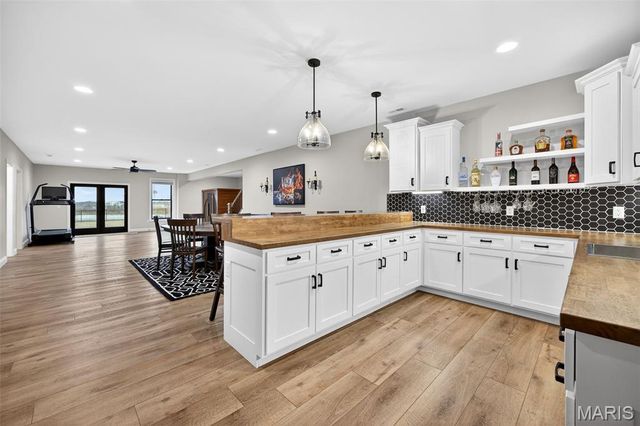 310 Lakeland Court, Defiance, MO 63341