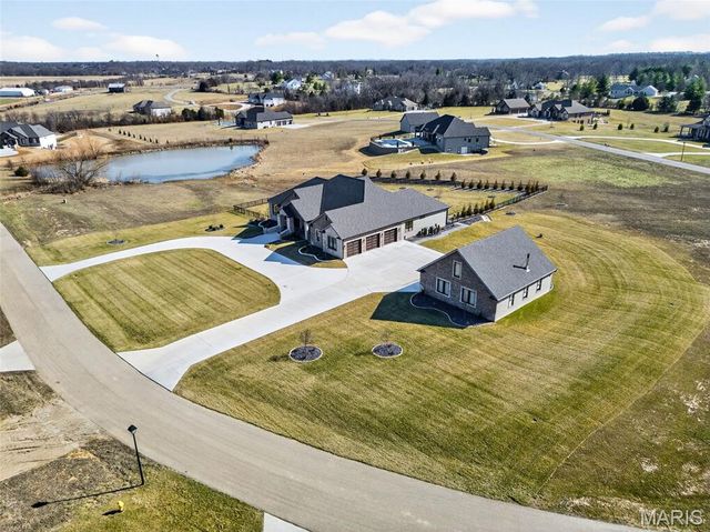 310 Lakeland Court, Defiance, MO 63341