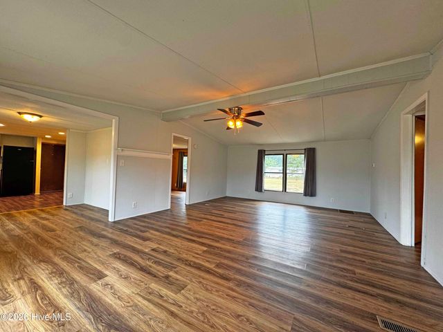 156 Countryside Drive, Aberdeen, NC 28315