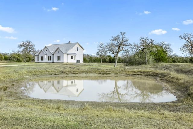 4991 Schott Road, Ledbetter, TX 78946