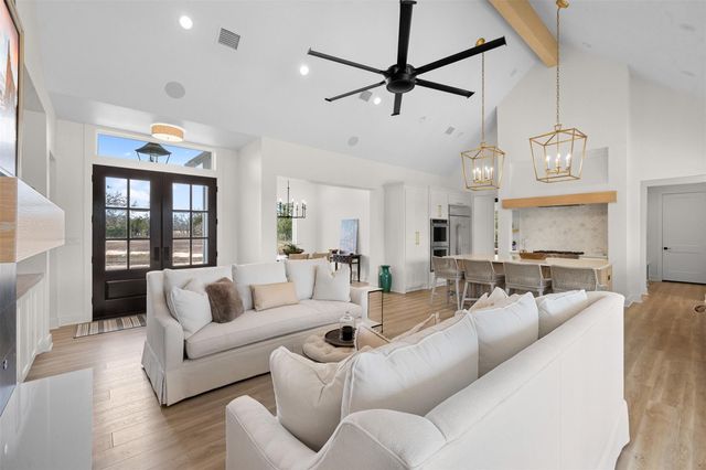 4991 Schott Road, Ledbetter, TX 78946