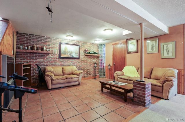 9018 W 77th Place, Arvada, CO 80005