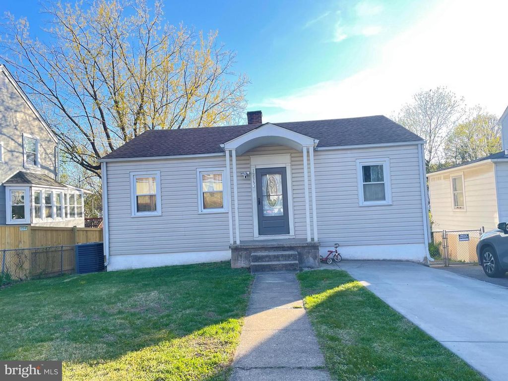 1235 GREYSTONE RD, Baltimore, MD 21227