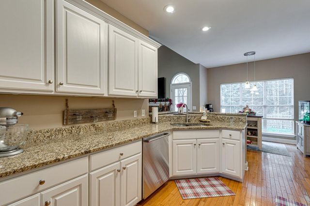 5864 Crooked Creek Drive, Ooltewah, TN 37363