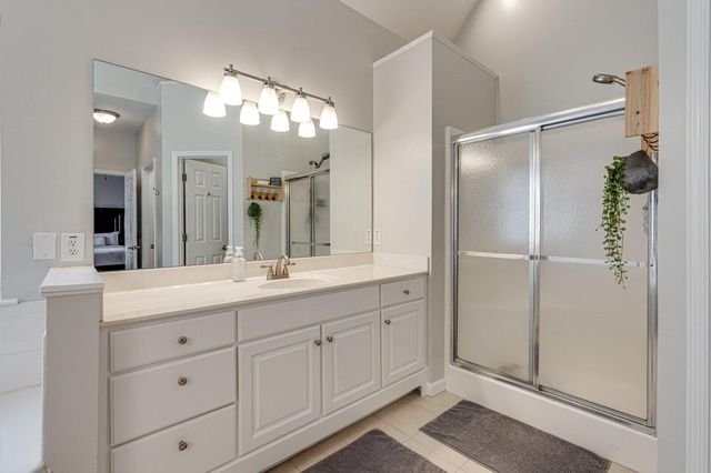 5864 Crooked Creek Drive, Ooltewah, TN 37363