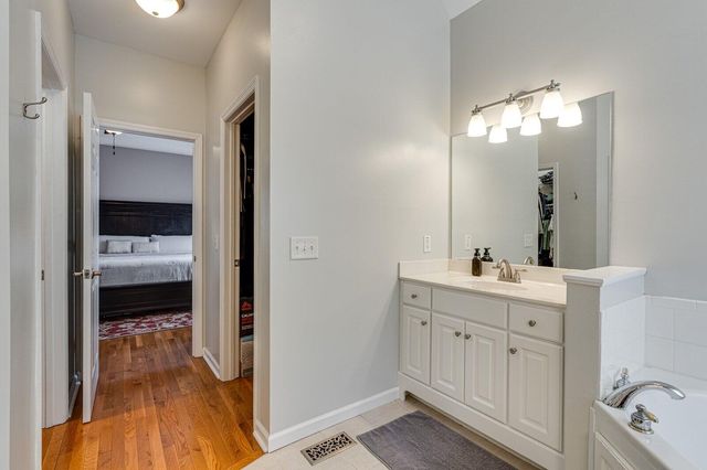 5864 Crooked Creek Drive, Ooltewah, TN 37363