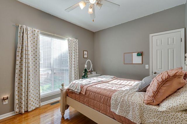 5864 Crooked Creek Drive, Ooltewah, TN 37363