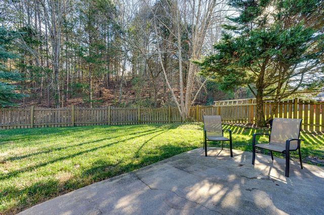 5864 Crooked Creek Drive, Ooltewah, TN 37363