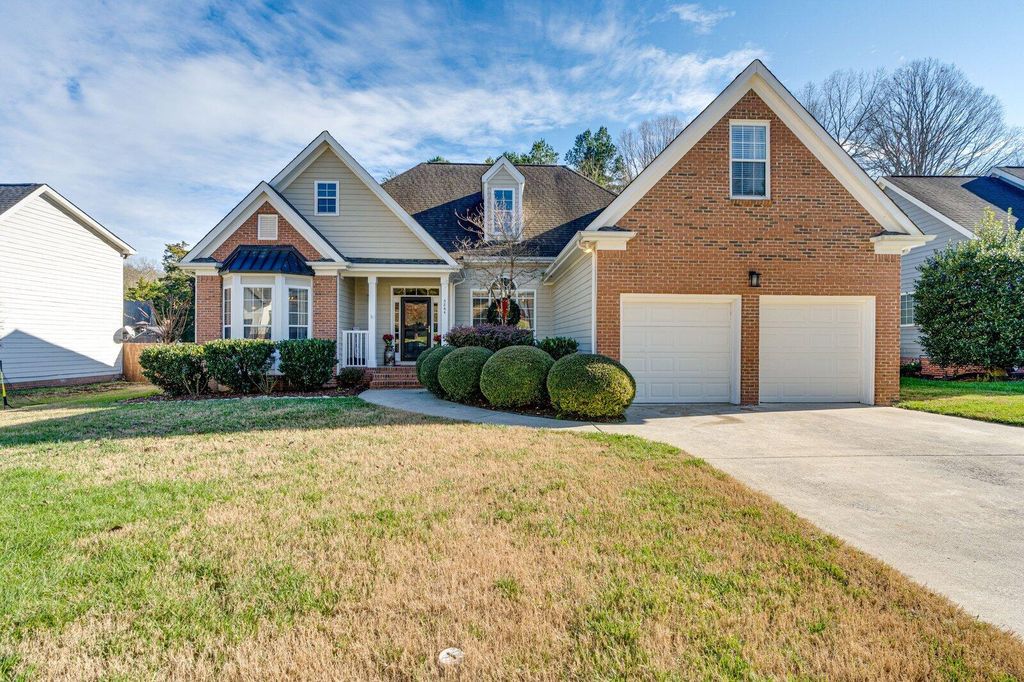 5864 Crooked Creek Drive, Ooltewah, TN 37363
