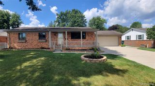 46075 Hecker Drive, Utica, MI 48317