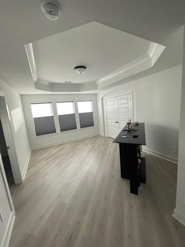 15623 Roscobie Park Drive, Humble, TX 77346