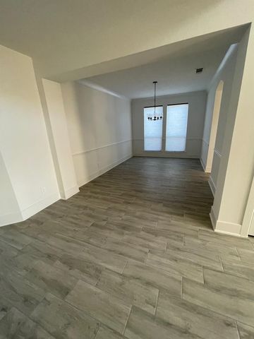 15623 Roscobie Park Drive, Humble, TX 77346