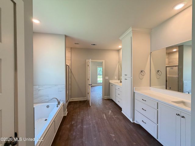 217 Anderson Oaks Drive, Pearl, MS 39208