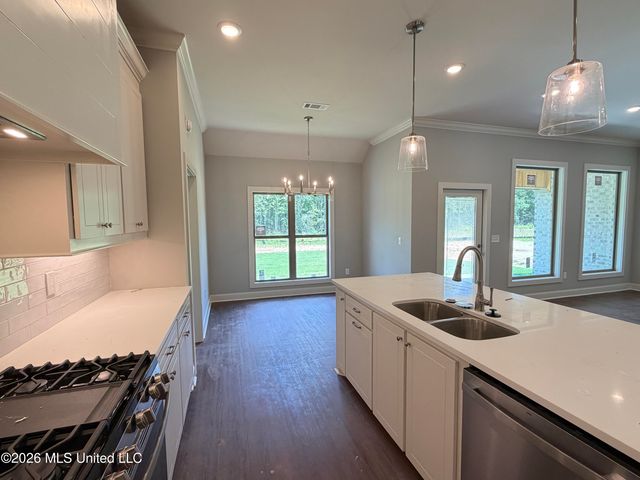 217 Anderson Oaks Drive, Pearl, MS 39208
