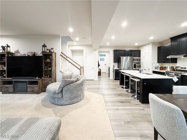 2092 Sugar Maple Drive, Kent, OH 44240