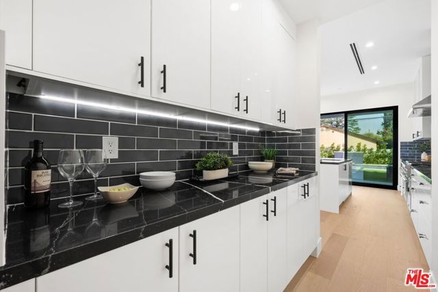 5012 Enfield Avenue, Encino (los Angeles), CA 91316