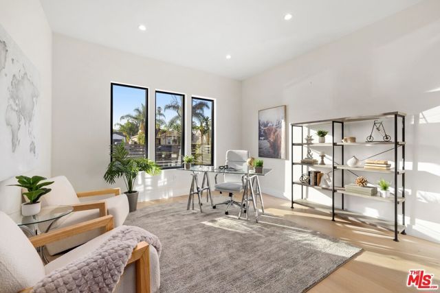 5012 Enfield Avenue, Encino (los Angeles), CA 91316