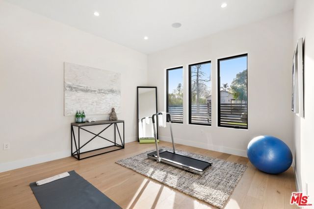 5012 Enfield Avenue, Encino (los Angeles), CA 91316