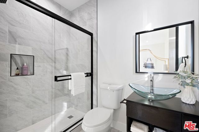 5012 Enfield Avenue, Encino (los Angeles), CA 91316