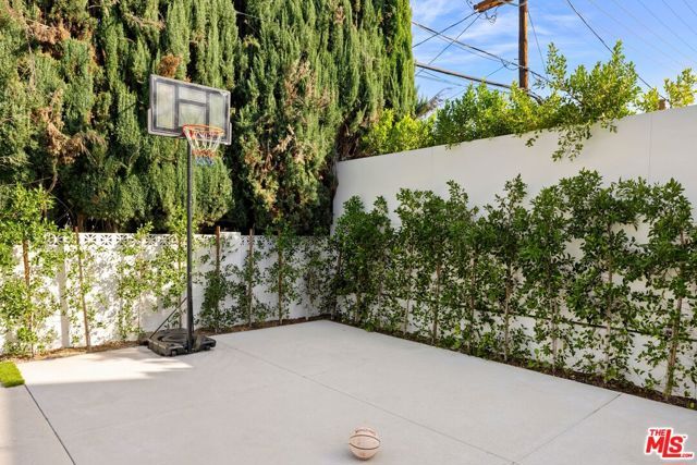 5012 Enfield Avenue, Encino (los Angeles), CA 91316