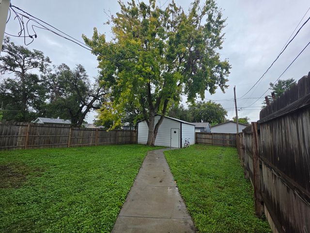 2711 6TH Avenue, Council Bluffs, IA 51501
