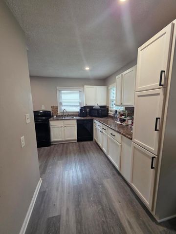 2711 6TH Avenue, Council Bluffs, IA 51501